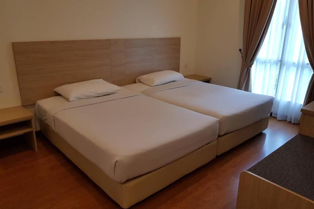Relax @ Bukit Gambang *